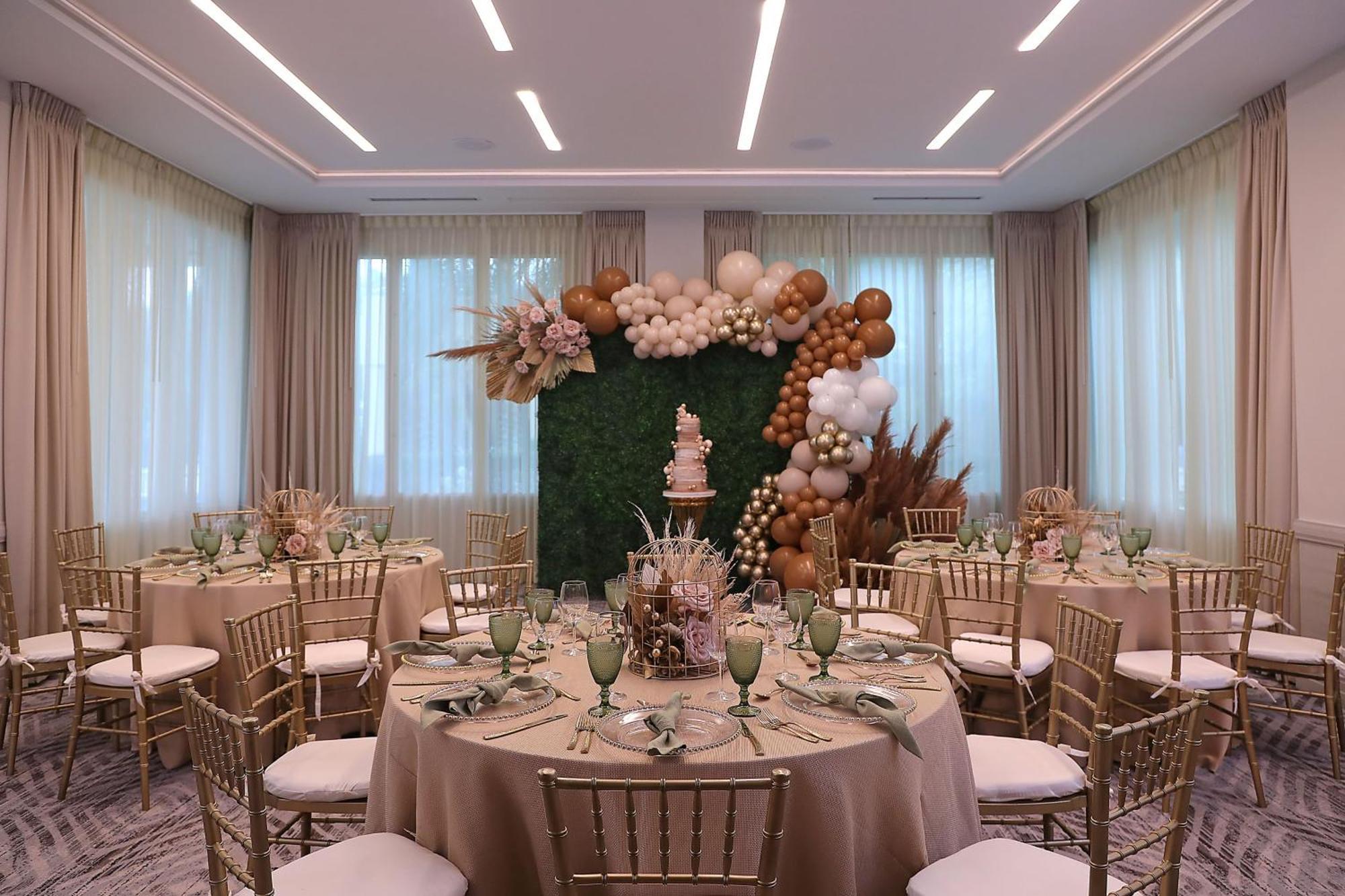 Intercontinental At Doral Miami By Ihg Hotel Exterior photo