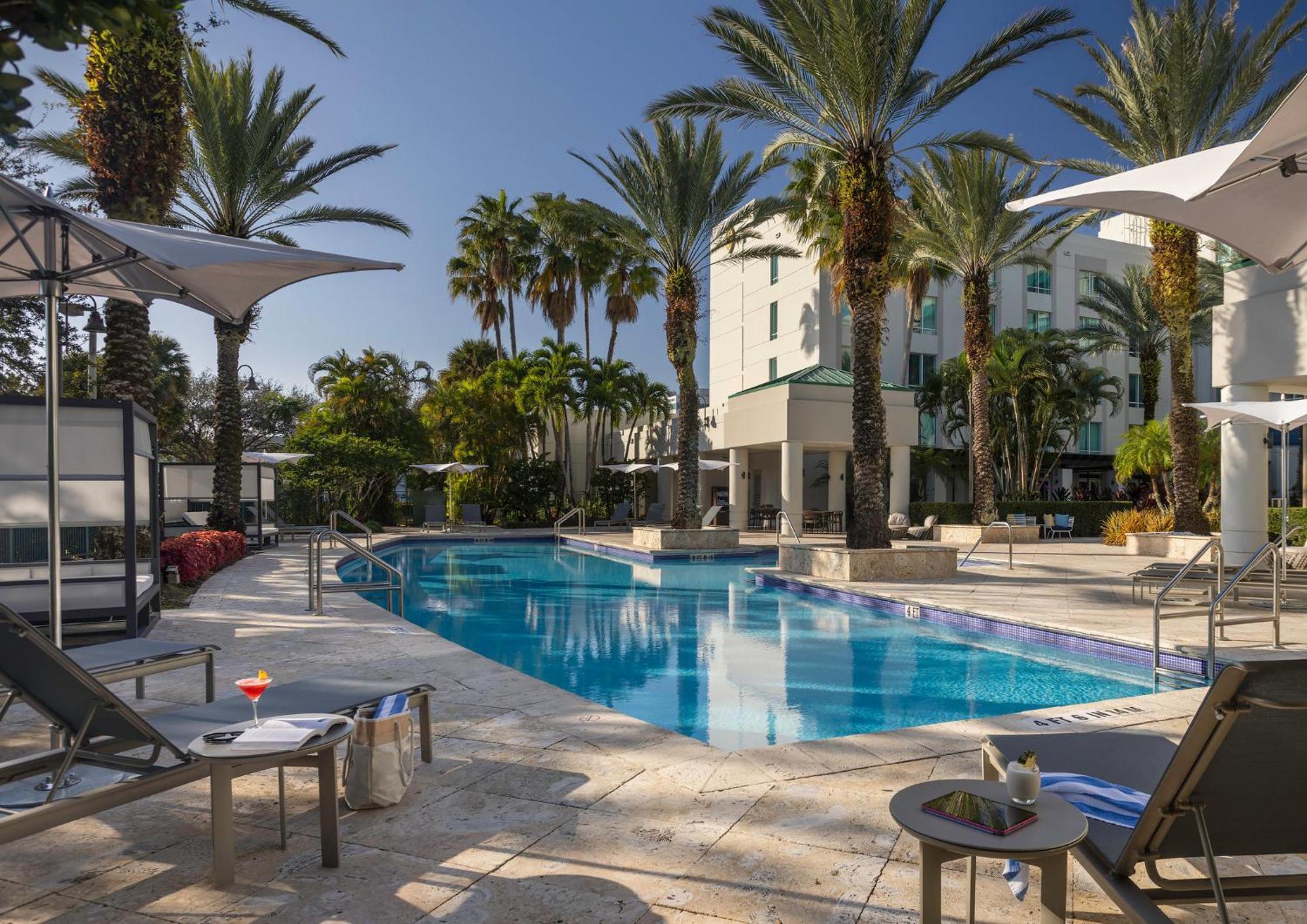 Intercontinental At Doral Miami By Ihg Hotel Exterior photo