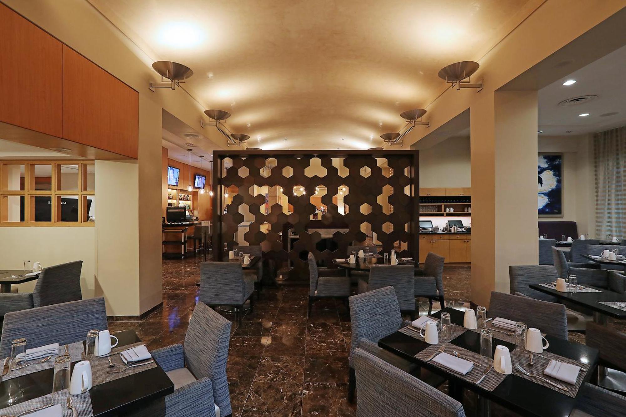 Intercontinental At Doral Miami By Ihg Hotel Exterior photo